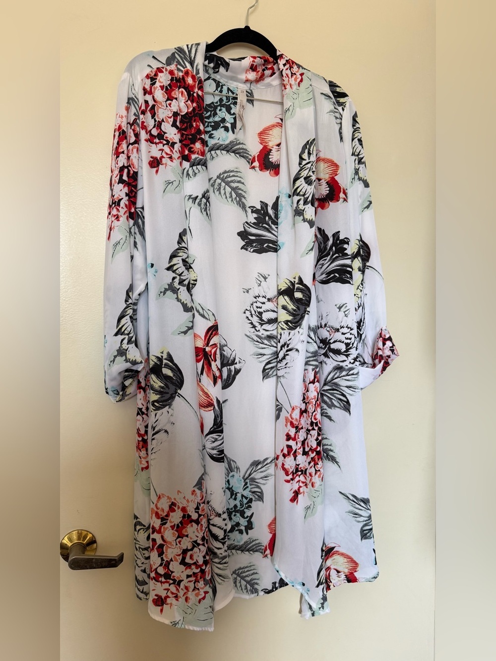 Melissa McCarthy White Floral Print Duster in 2X
